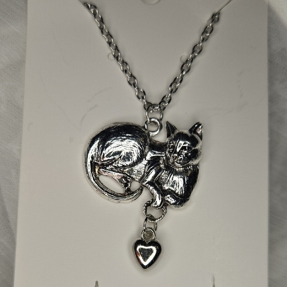Cat Pendant W Heart Necklace - Picture 1 of 4